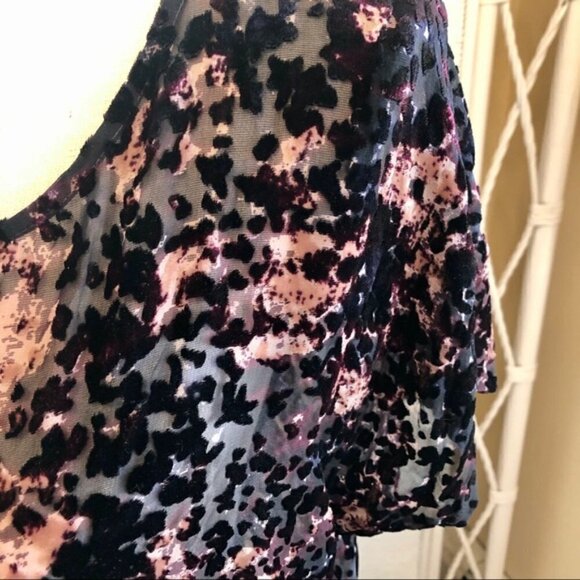 Club Monaco Top Pink Black Burnout Velvet Cheetah Print Sheer Mesh size Small - Picture 5 of 16